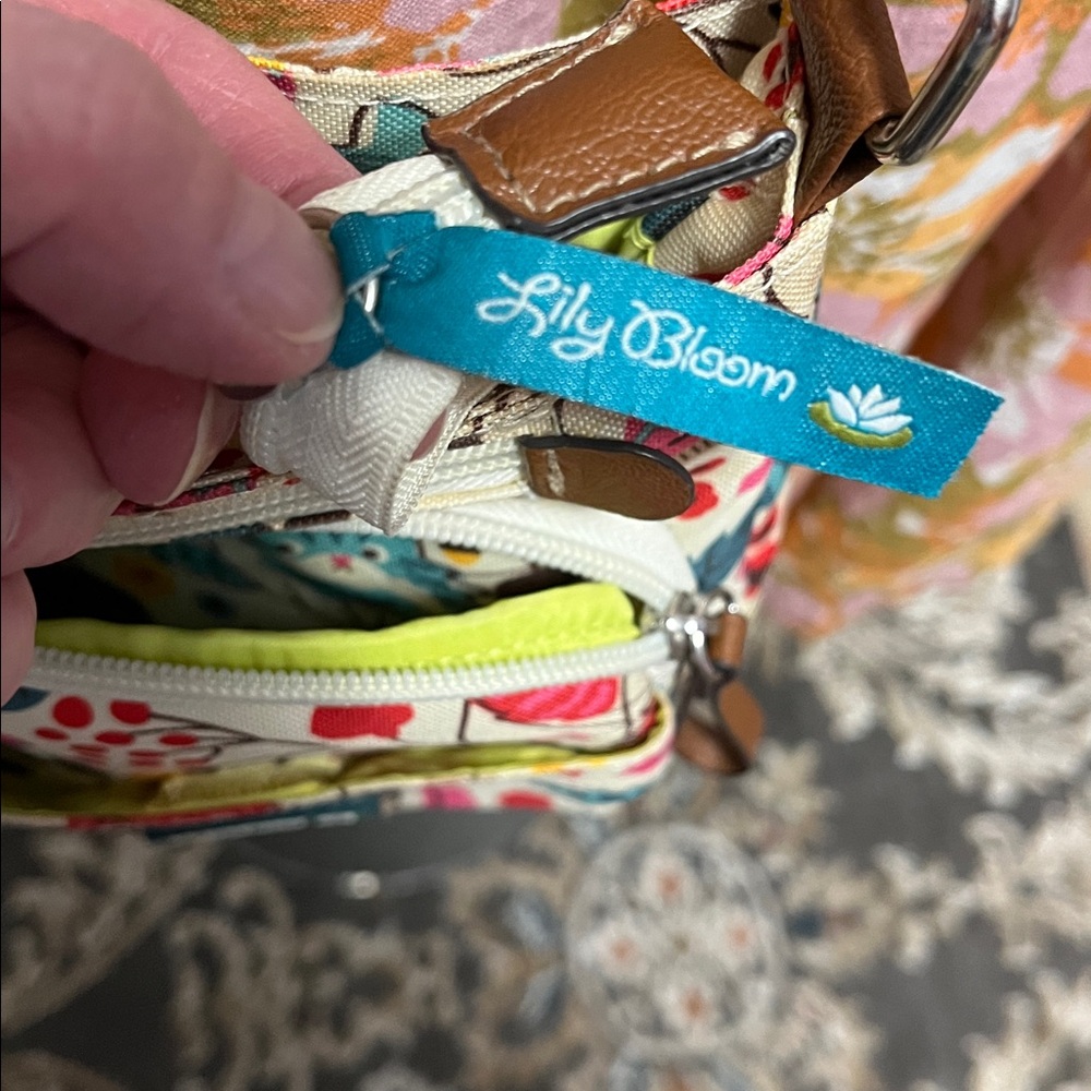 Lily Bloom Cats Floral Crossbody Bag - Picture 10 of 12